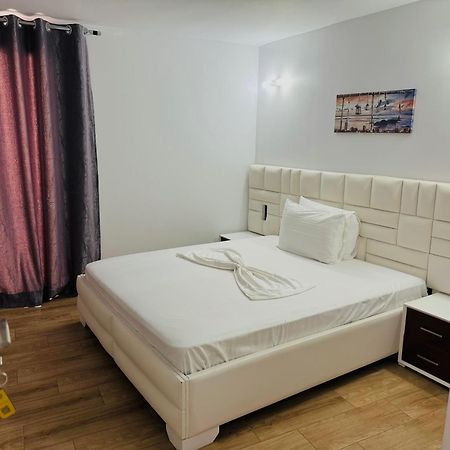 Fori'S Rooms Himare Ngoại thất bức ảnh