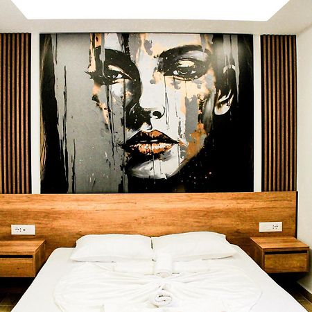 Fori'S Rooms Himare Ngoại thất bức ảnh