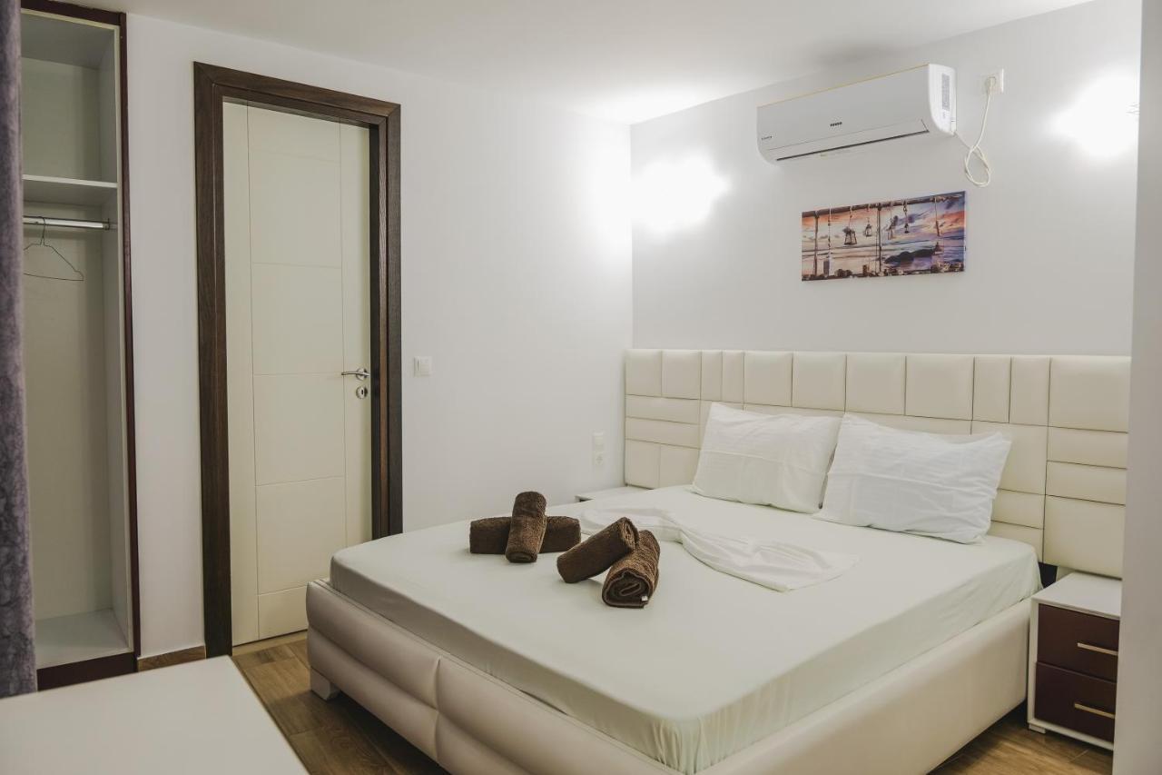 Fori'S Rooms Himare Ngoại thất bức ảnh