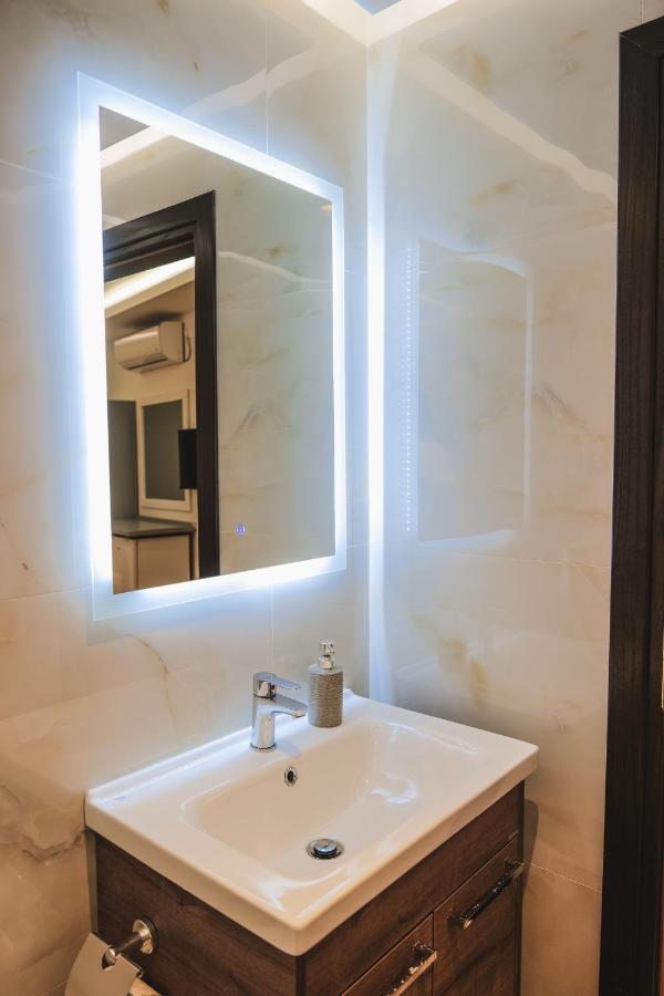 Fori'S Rooms Himare Ngoại thất bức ảnh
