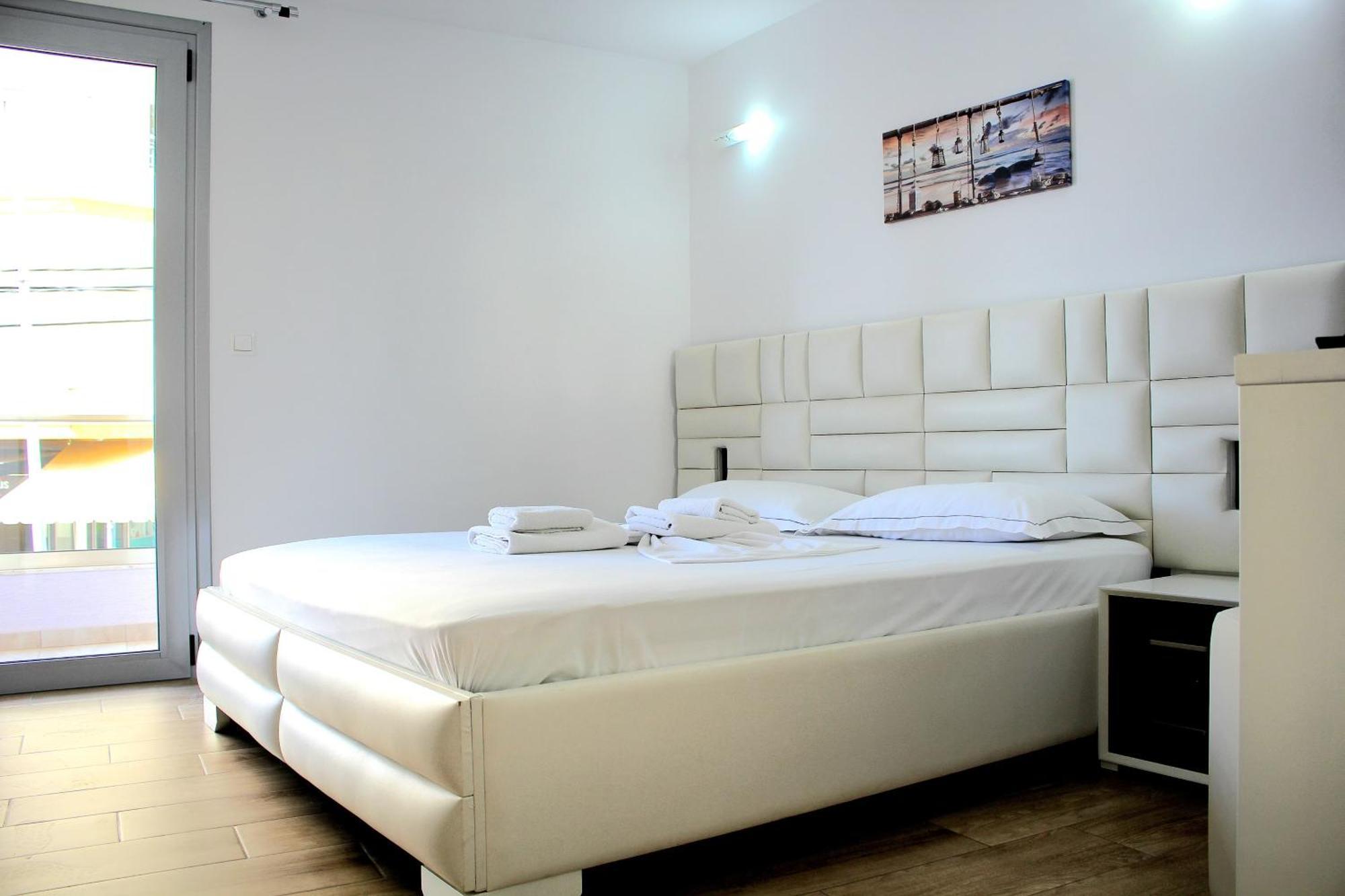 Fori'S Rooms Himare Ngoại thất bức ảnh
