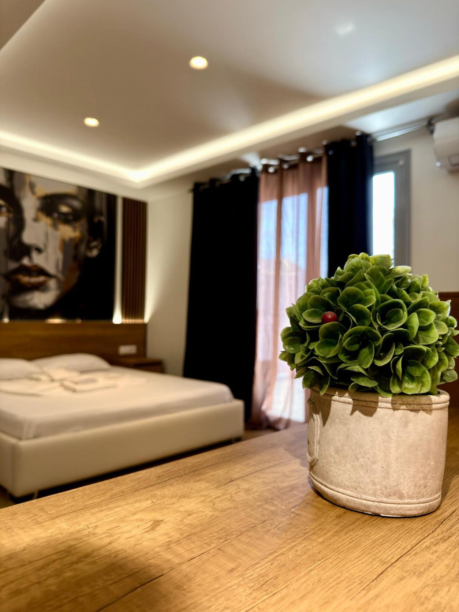 Fori'S Rooms Himare Ngoại thất bức ảnh