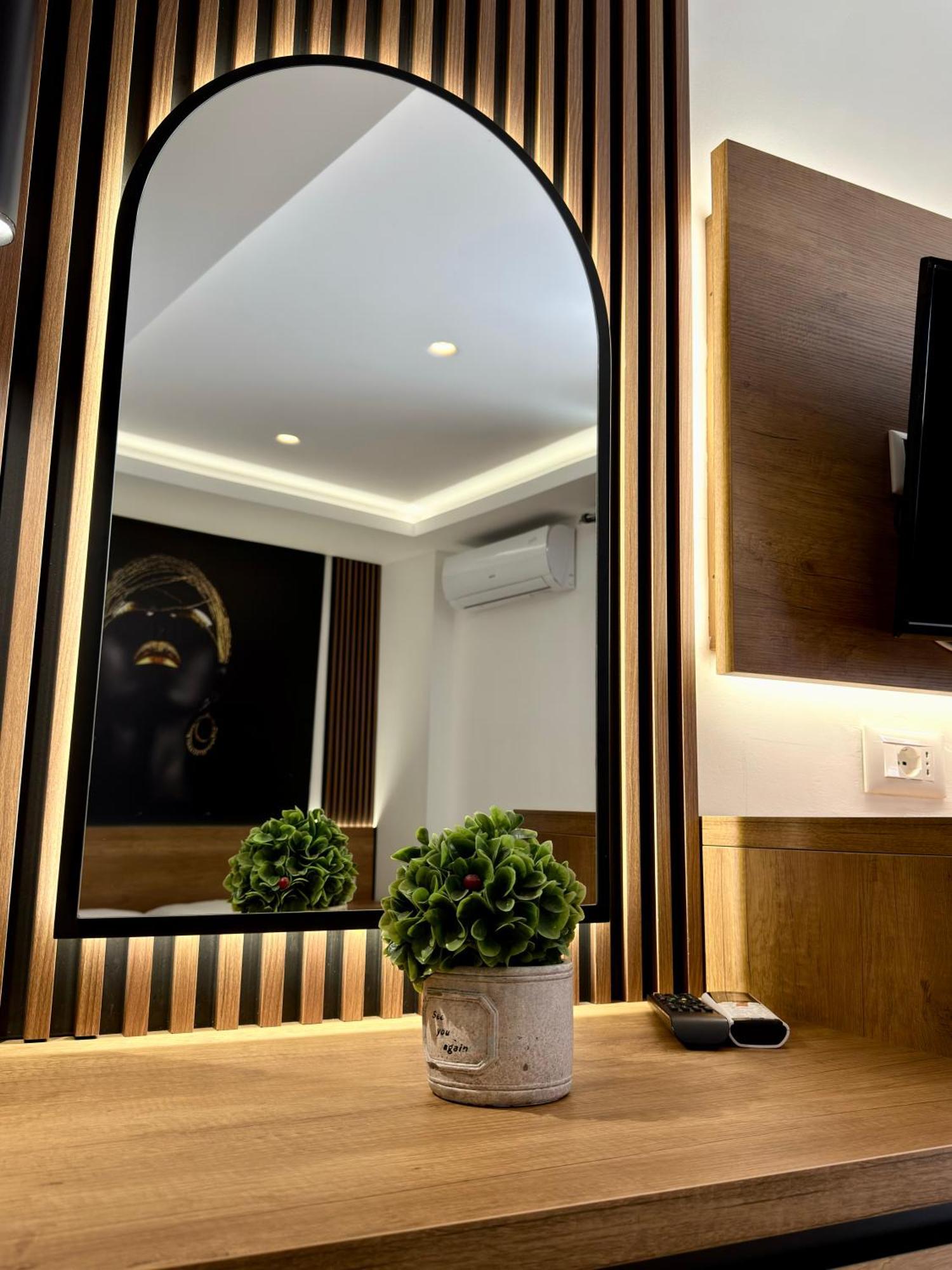 Fori'S Rooms Himare Ngoại thất bức ảnh